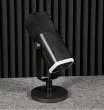 Load image into Gallery viewer, Fifine Microphone Ampligame AM8 USB/XLR Microphone
